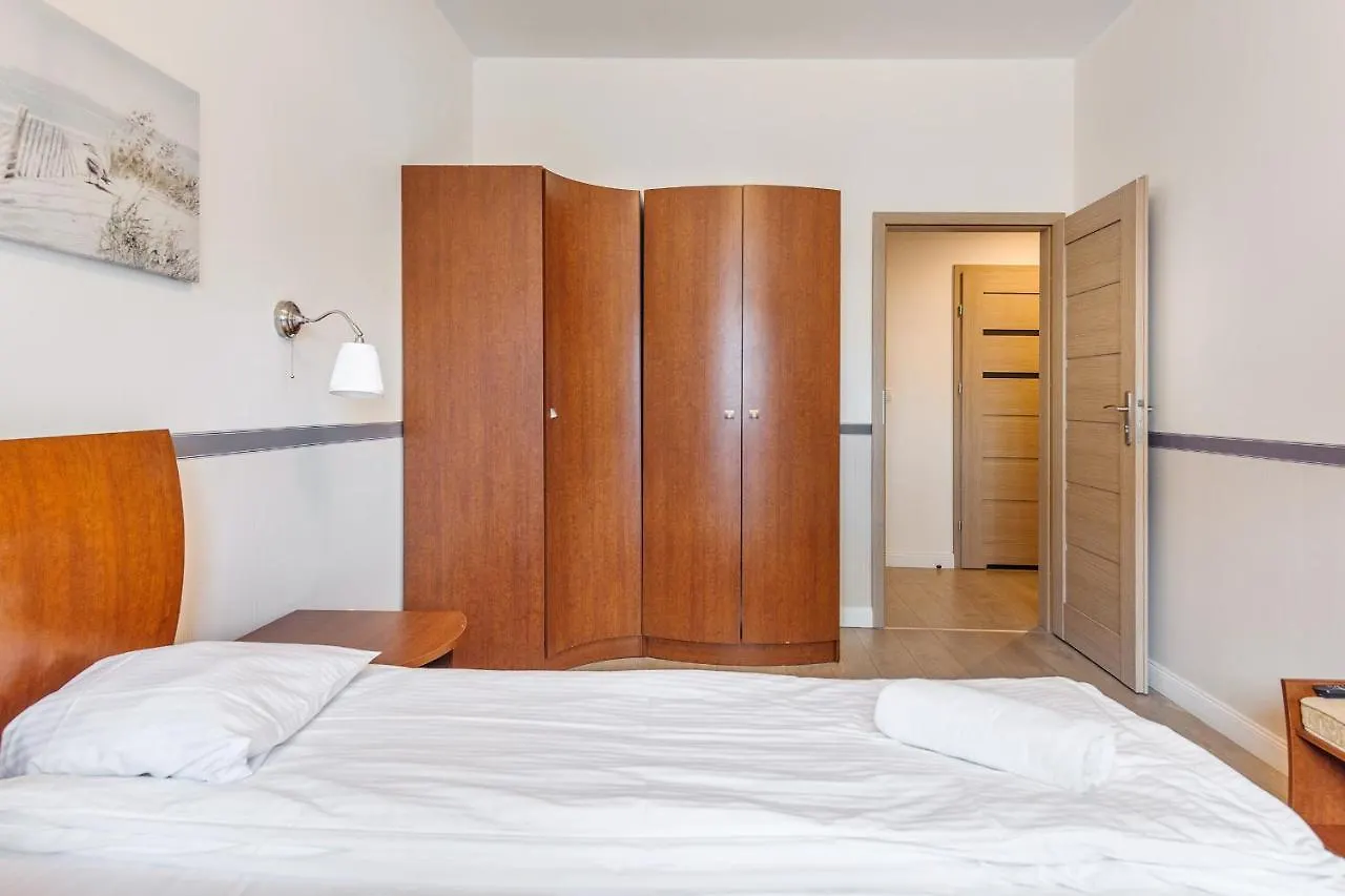 Meiguan With Huge Terrace + Extra 2 Parking Spots Gdansk Apartment