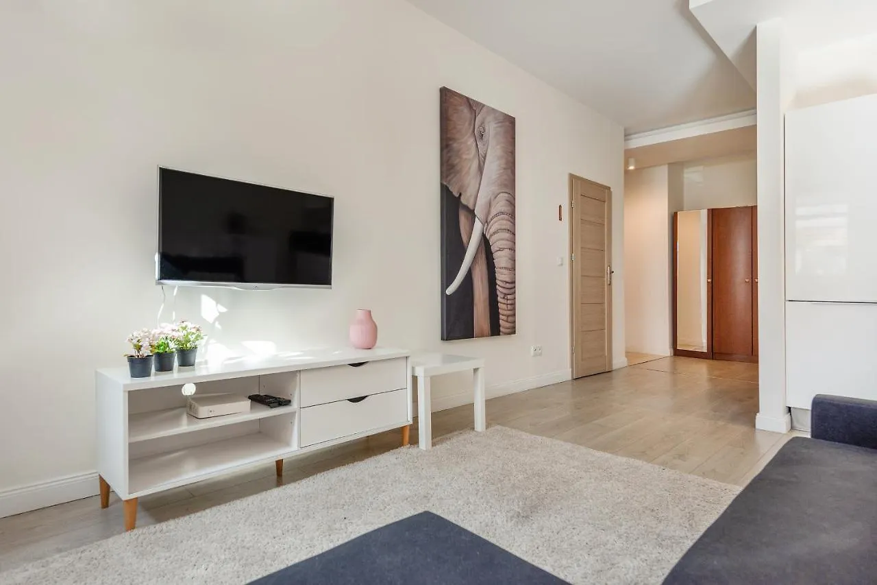 Meiguan With Huge Terrace + Extra 2 Parking Spots Gdansk Poland