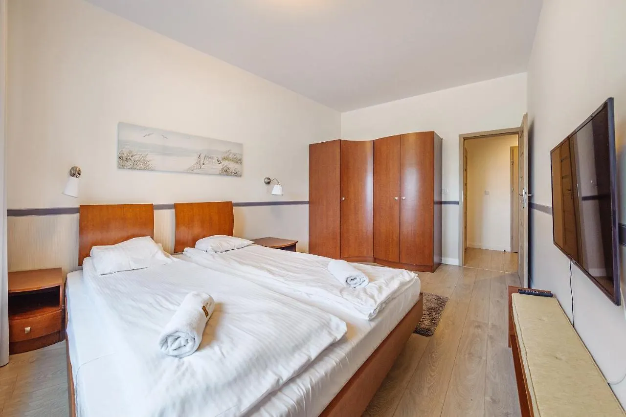 Meiguan With Huge Terrace + Extra 2 Parking Spots Gdansk Apartment